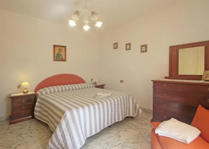Simonetta By Interhome Forte dei Marmi